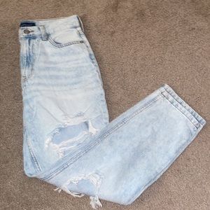 Aeropostale Mom Jeans(NEVER WORN)
